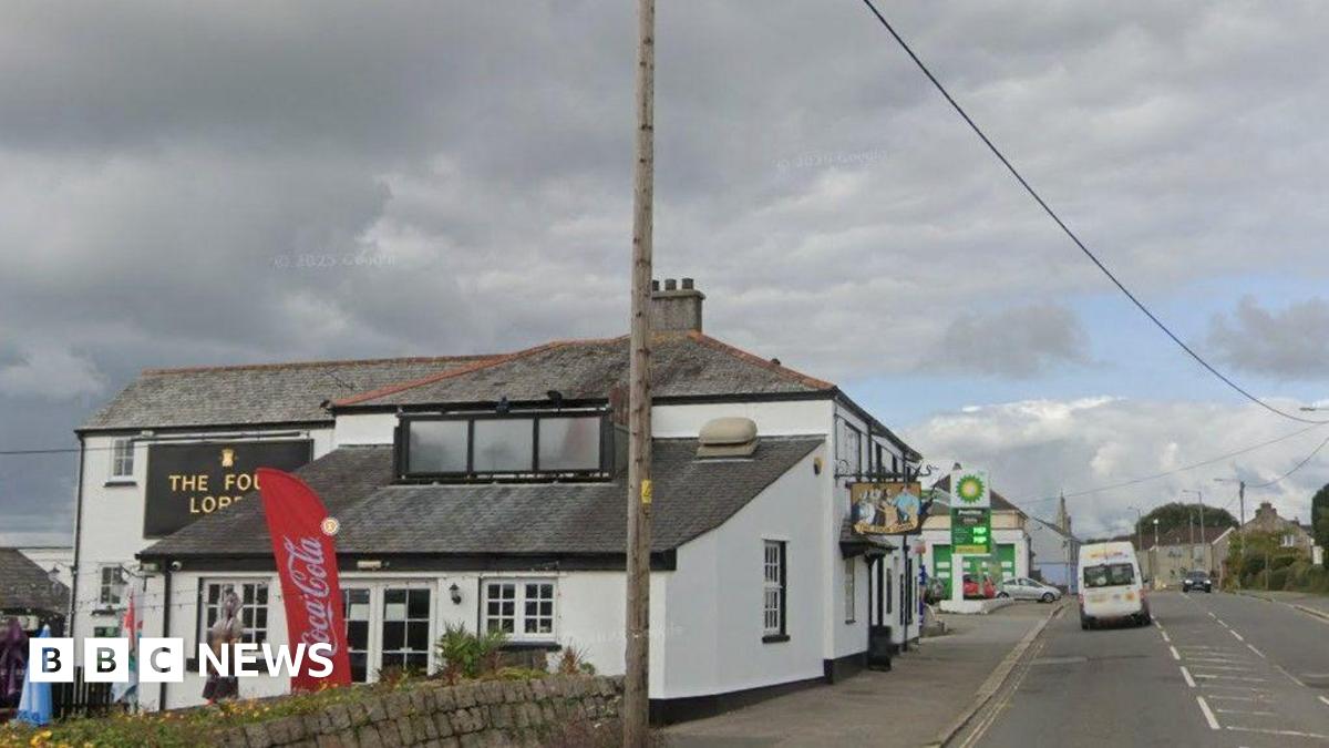 Several injured in 'violent' St Blazey Gate pub fight