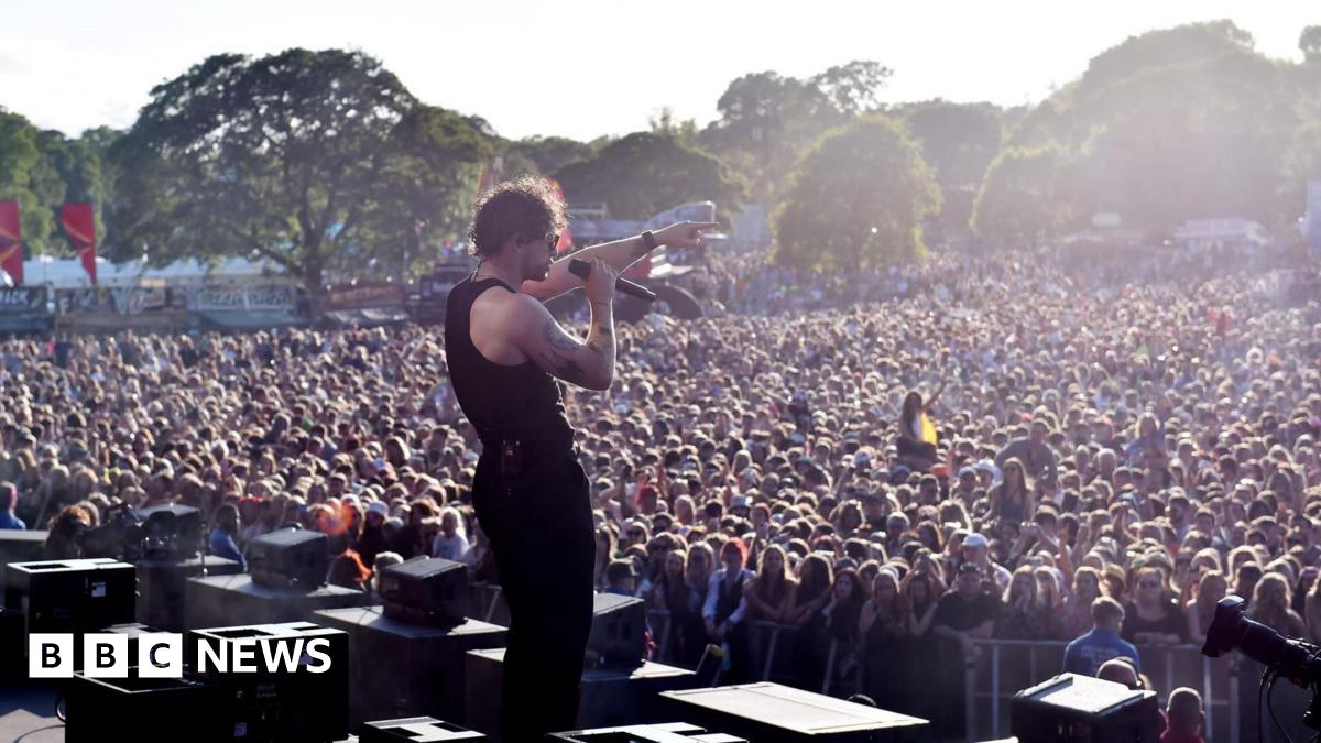 Radio 1 big weekend opening times, timetable and stage times